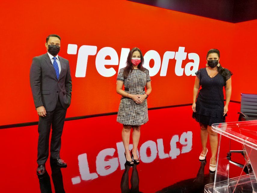 Ana Patricia Salazar, CEO de Digicel Panamá, fue recibida Gustavo Jiménez y Delia Muñoz en el estudio de Telemetro Reporta.