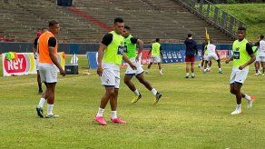 Qatar 2022: Panamá entrena bajo la lluvia en el Rod Carew
