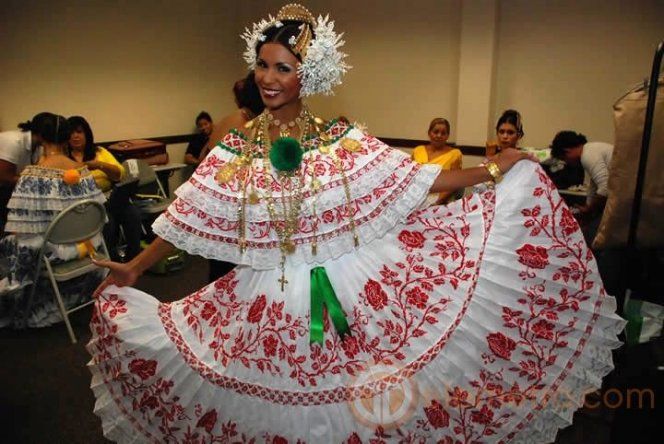 Detrás de la gala típica