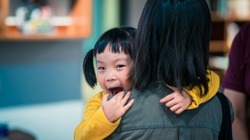 China suspende las adopciones internacionales de sus niños ¿Cuál es el motivo?
