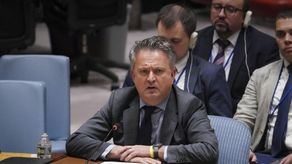 La Asamblea de la ONU tenía programado reunirse por la tarde para considerar una propuesta de resolución que condenaría como ilegales los referéndums y las anexiones.