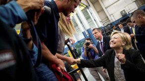 Grandes omisiones en discursos económicos de Trump y Clinton