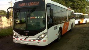 Llegaron 18 buses nuevos para reforzar flota de Metro Bus
