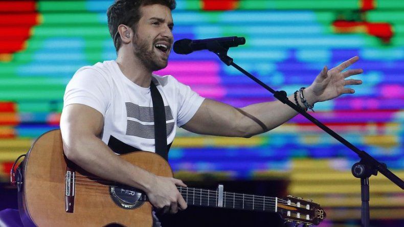 Las metáforas románticas Pablo Alborán inundan el Festival de Viña