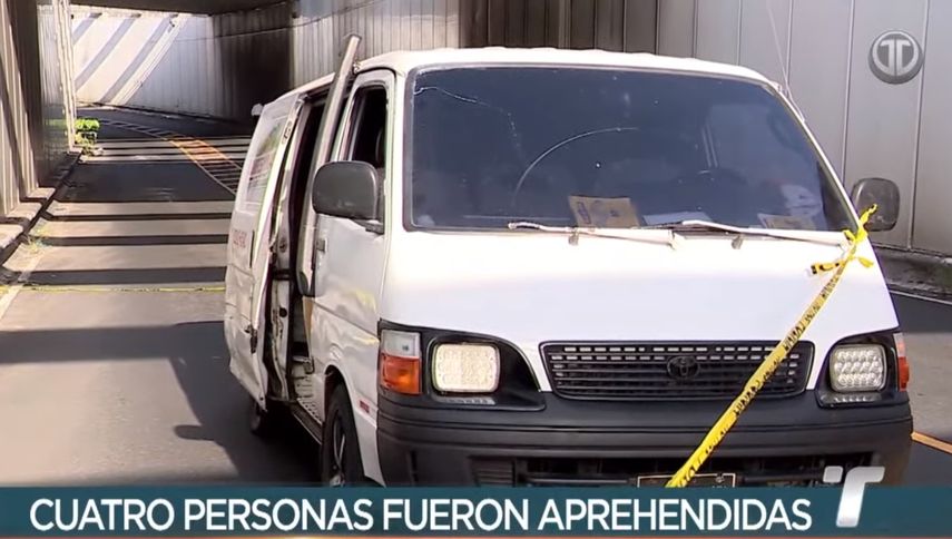 Policía Nacional aprehende a cuatro sujetos tras intento de hurto en local de la Transístmica