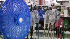 Gobierno reajusta horario de funcionarios y levanta restricciones