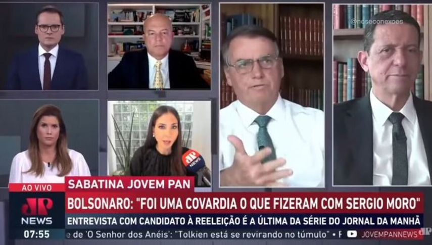 El presidente de Brasil Jair Bolsonaro ha proferido ataques contra mujeres periodistas en otras ocasiones.