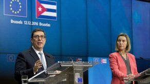 Unión Europea y Cuba firman un pacto de cooperación