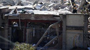 Sube a cinco cifra de muertos por explosión en hospital infantil de México