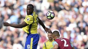 Everton empata sin goles con West Ham en Liga Premier