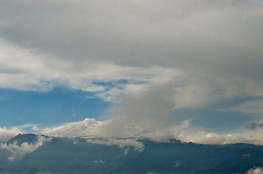 Persiste inestabilidad en volcán colombiano