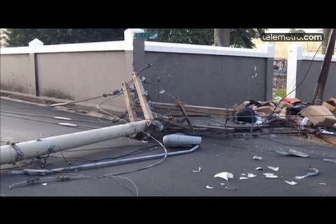 Caída de poste afecta suministro eléctrico en El Chorrillo