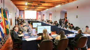 Ministros discuten Tratado Internacional de Transmisión Electrónica