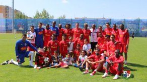 Panamá entrena en el Olympic Sports Centre con la presencia de sus familiares