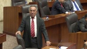 Persisten cuestionamientos pese a renuncia de hija de diputado Santana Persisten cuestionamientos pese a renuncia de hija de diputado Santana