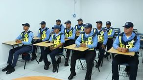 ATTT gradúa a 14 nuevos inspectores ATTT gradúa a 14 nuevos inspectores