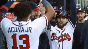 Bravos someten a unos Cachorros plagados de errores