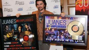 Juanes recibe en Las Vegas el disco de oro por su MTV Unplugged