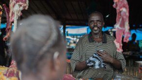 Justicia sudanesa anula casamiento de niña de 5 años con hombre de 43