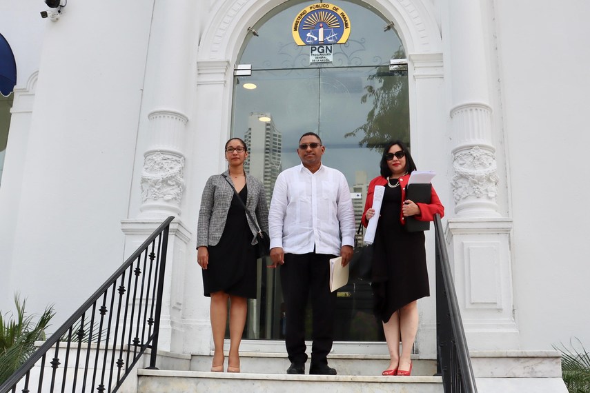 Defensoría de los Derechos de los Universitarios de la UP presenta denuncias contra la Policía Nacional y el Minseg.