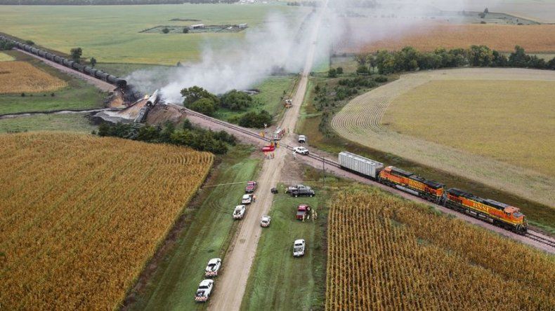 Investigan causa de descarrilamiento de tren en South Dakota