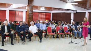 Dirigentes de empresas se reúnen para fortalecer estrategias Dirigentes de empresas se reúnen para fortalecer estrategias