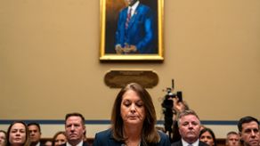 El Servicio Secreto de EEUU fracasó en la misión de proteger a Trump, admite su directora.