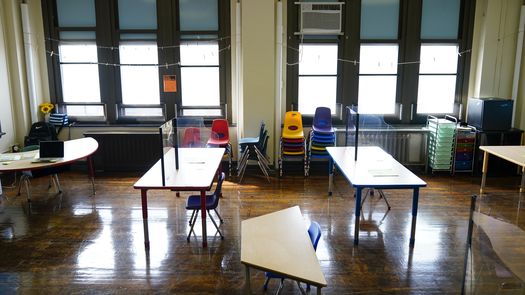 Los drásticos retrocesos, que borraron dos décadas de progreso en los resultados de pruebas en el país, reflejan años de agitación en el sistema educativo nacional.