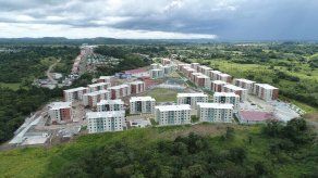 Entregan los últimos 270 apartamentos de la Urbanización San Antonio en Veraguas