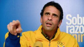 Capriles viaja a EEUU a pedir observadores de OEA para comicios venezolanos