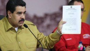 Maduro augura una gran victoria de Evo Morales en elecciones