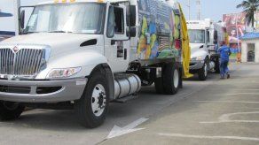 Dotan a Colón de nuevos camiones recolectores de basura