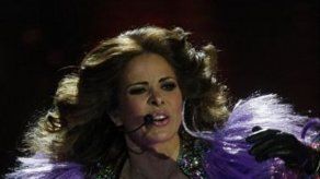 Gloria Trevi emula su provocativa actuación de hace 20 años en Viña