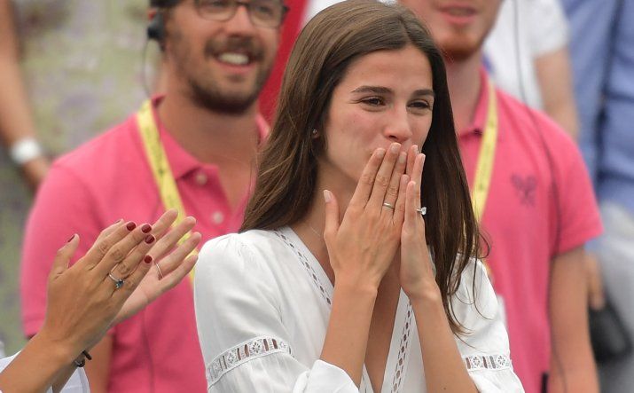 Sandra Gago y el pequeño Darío animan a Feliciano López en Andalucía