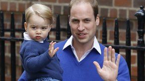 Detectan app que rastrea vuelos del príncipe Guillermo