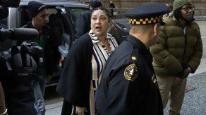 Enjuician a policía blanco acusado de disparar a negro