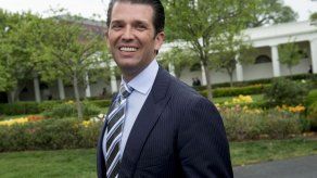 Hijo de Trump esperaba información sobre Clinton de abogada rusa