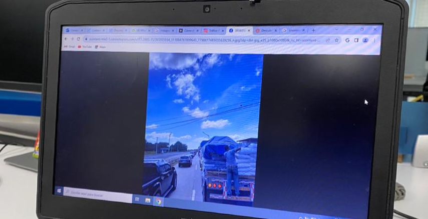 Las fotos de instagram se guardan en la carpeta de archivos y sin usar App. Las fotos de instagram se guardan en la carpeta de archivos y sin usar App.
