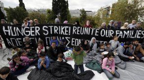 Grecia sopesa medidas de emergencia para migrantes