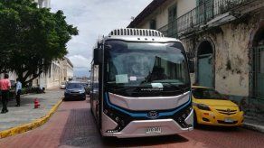 Bus eléctrico realiza recorrido de prueba en el Casco Antiguo