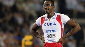 Vallista Dayron Robles arremete contra deporte cubano