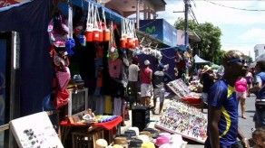 Pequeños comerciantes aprovechan los carnavales acuáticos de Penonomé