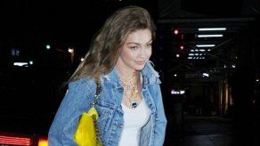 Gigi Hadid defiende su derecho a hablar mal de Miconos o cualquier otro lugar