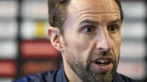 Inglaterra débil en varias áreas con vista  Copa del Mundo