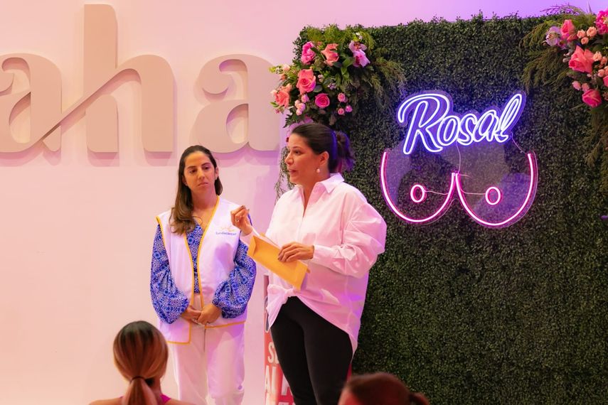 Rosal Black Edition, en alianza con Fundacáncer, lanza su campaña “Súmate al rollo de ayudar”.