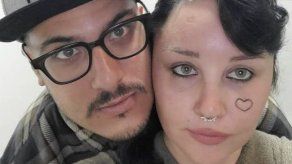 Amanda Bynes aclara que sigue comprometida