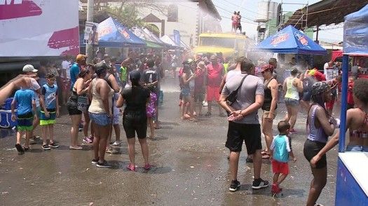 Residentes y visitantes rindieron honor al “Rey Momo” este sábado en Chepo