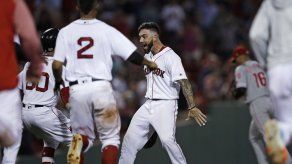 Swihart pega doble en la 13; Medias Rojas se imponen