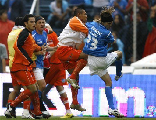 Monterrey deja fuera a Chivas; es semifinalista