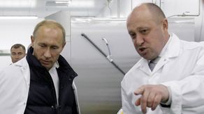 Vladimir Putin y&nbsp; Yevgeny Prigozhin.